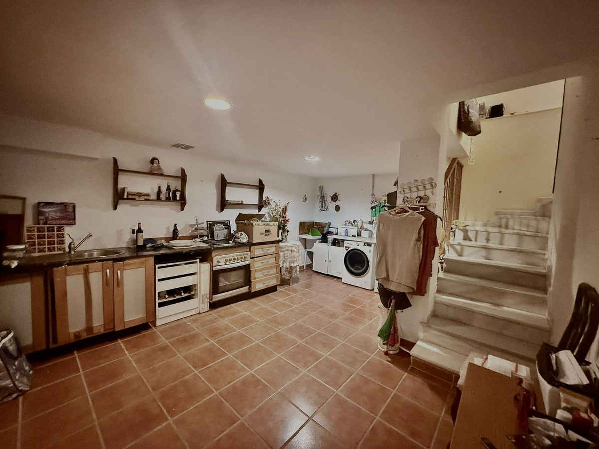 3 Bedroom Villa in Fuengirola - Photo 18