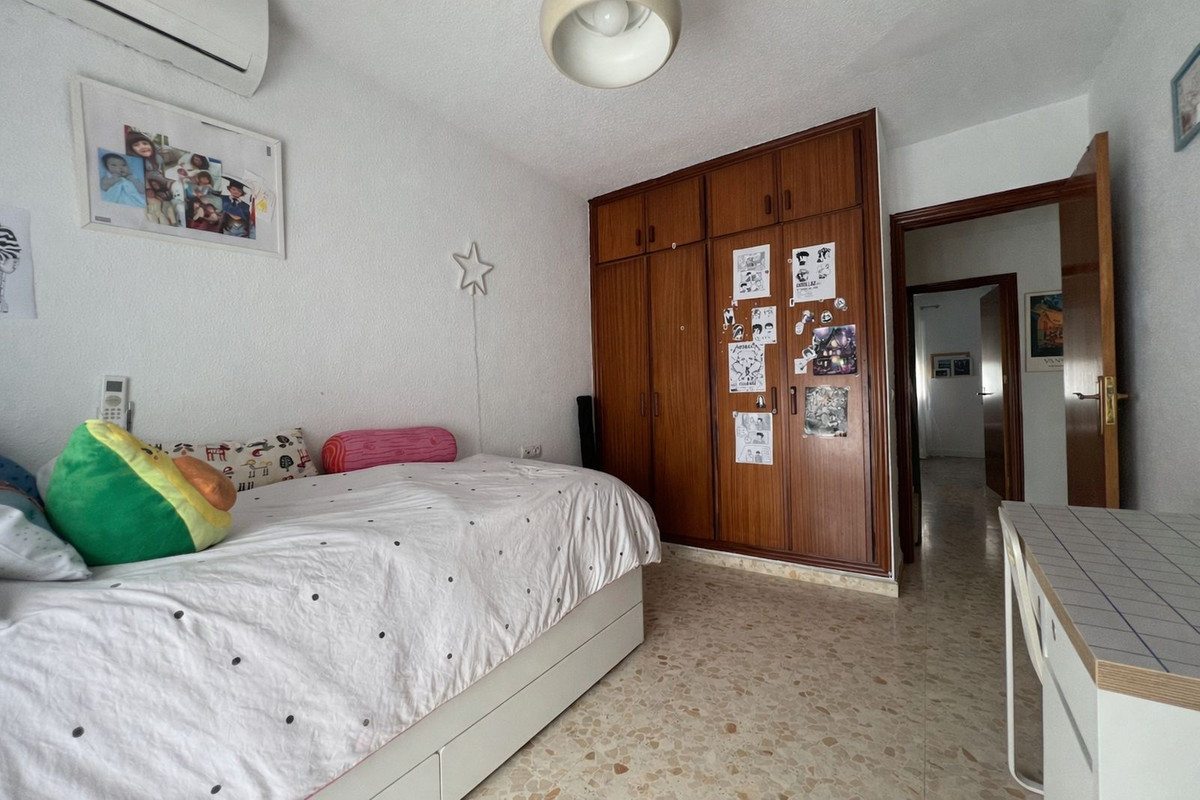 3 Bedroom Townhouse in Benalmádena - Photo 15