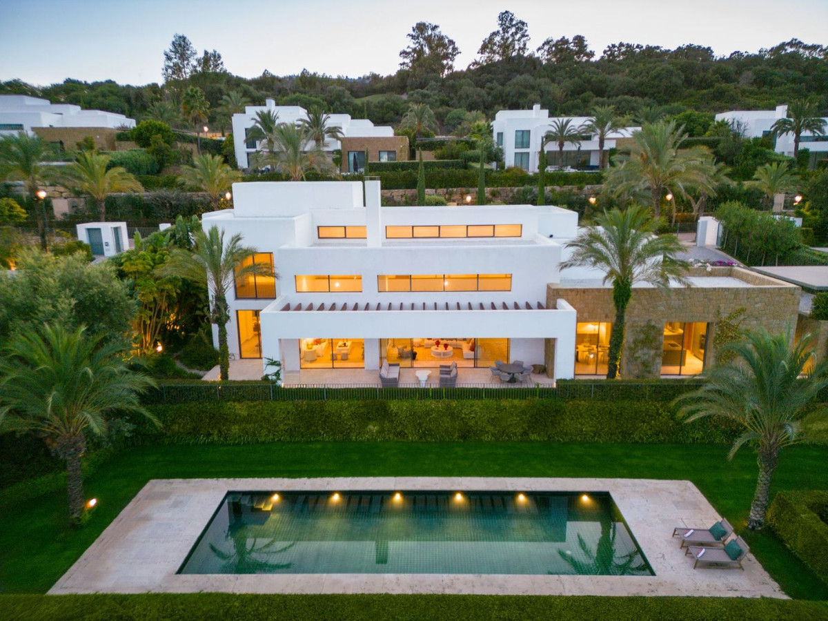 6 Bedroom Villa in Casares - Photo 25
