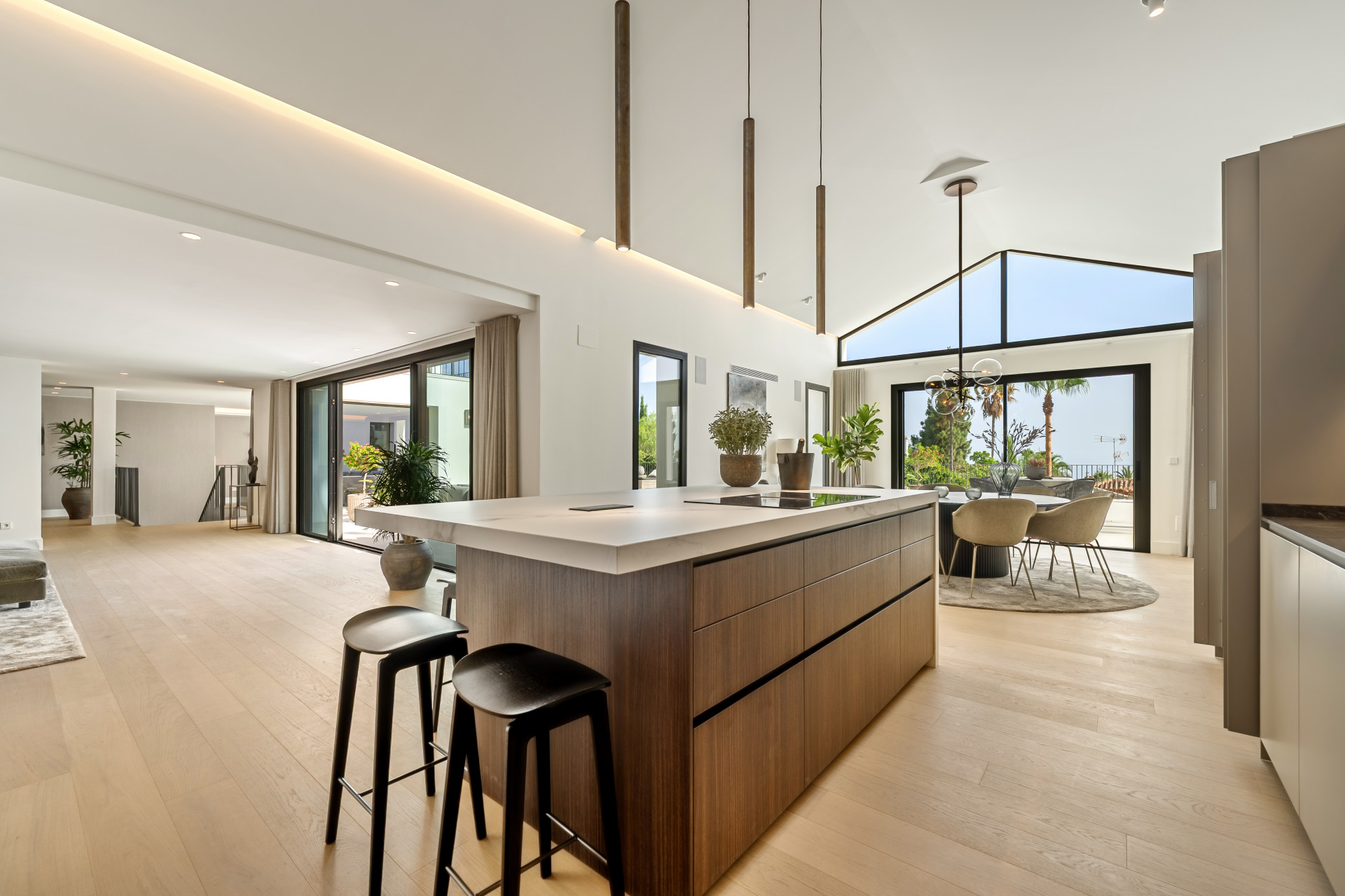 5 Bedroom Villa in Marbella - Photo 18