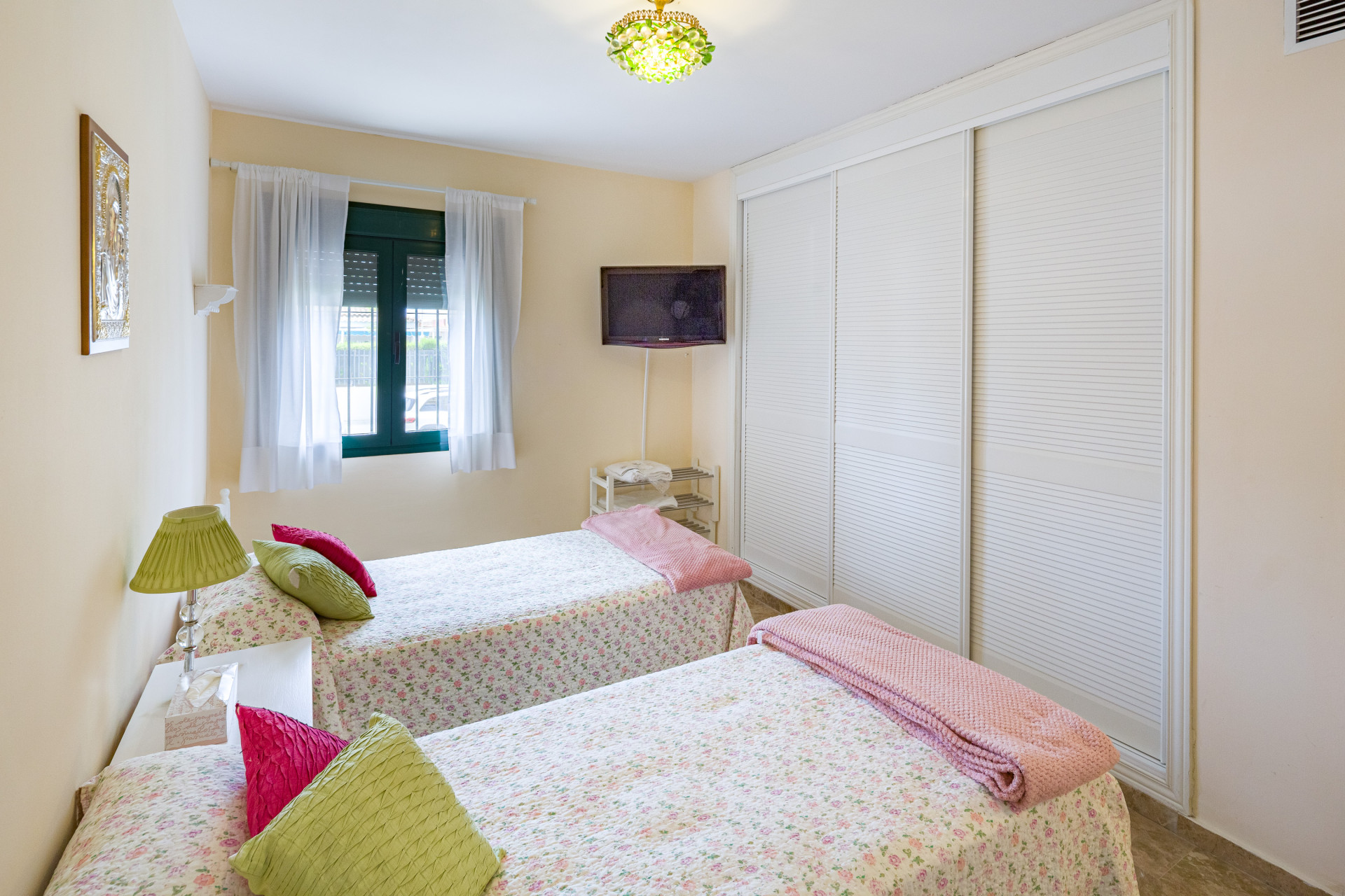 2 Bedroom Apartment in San Pedro de Alcántara - Photo 15