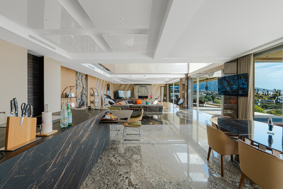 5 Bedroom Villa in Benahavís - Foto 12