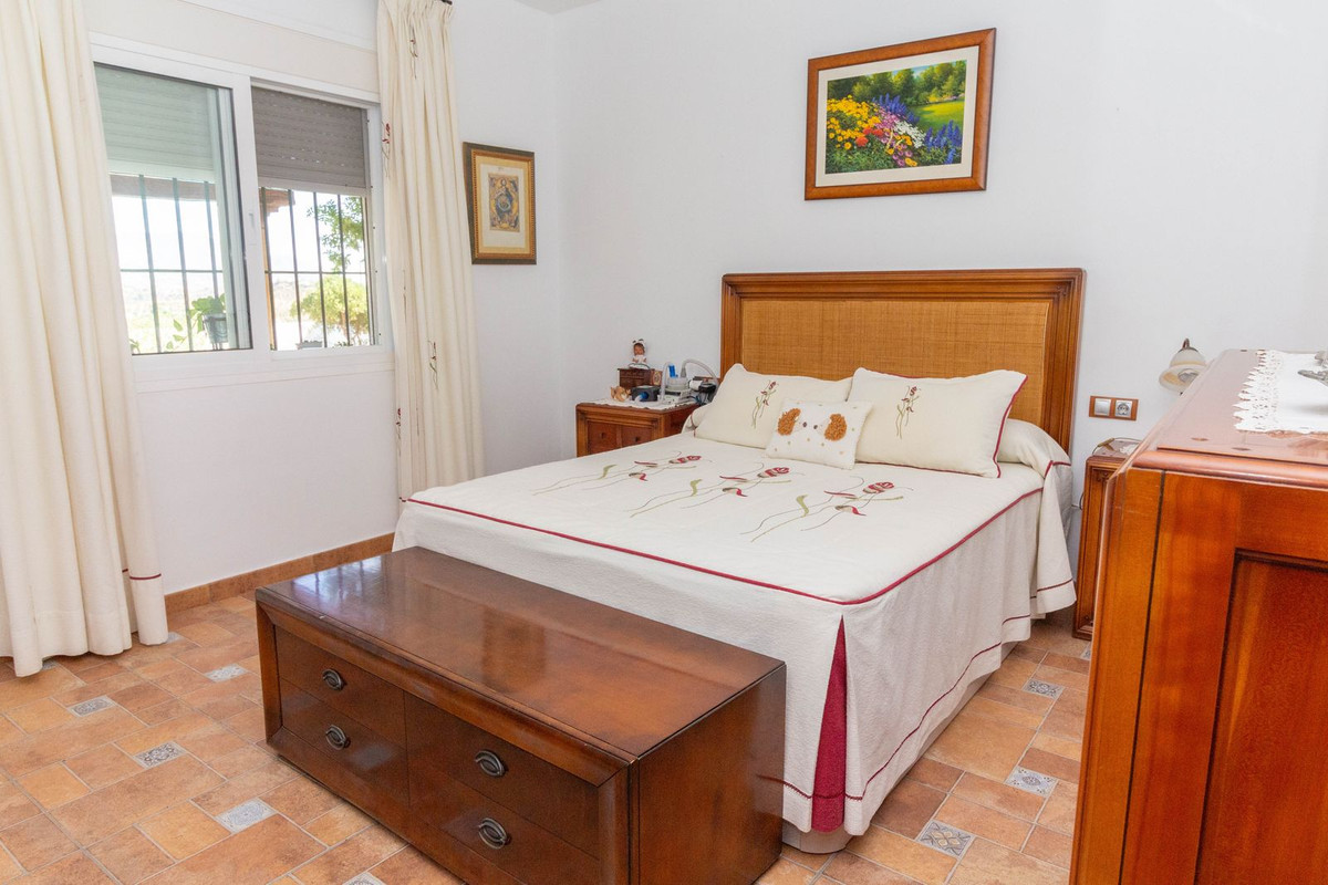 4 Bedroom Country house in Mijas - Фото 22