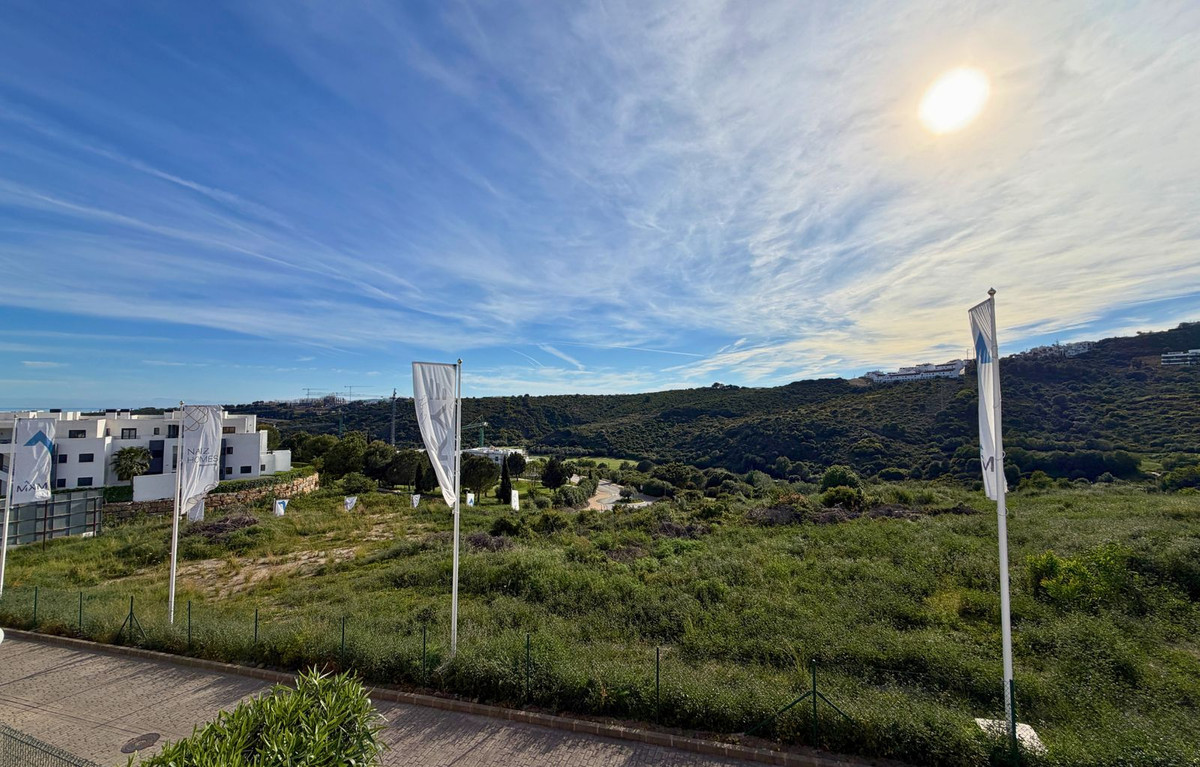 3 Bedroom Apartment in Casares - Photo 2