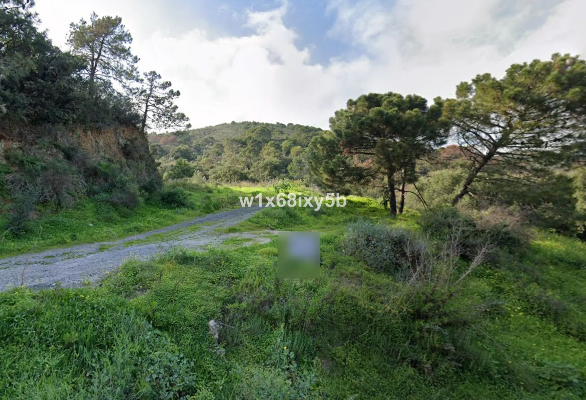 898 m² Plot in Estepona - Photo 7