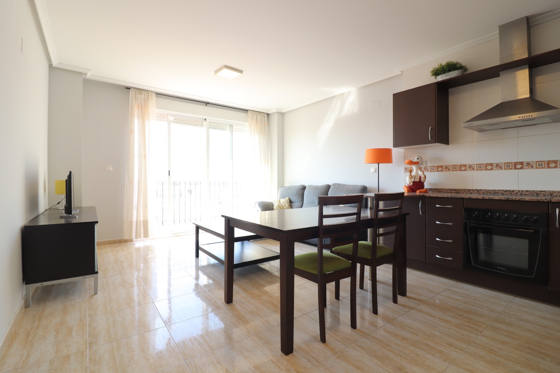 Apartamento com 2 quartos com piscina em Alicante, Espanha – Foto 3