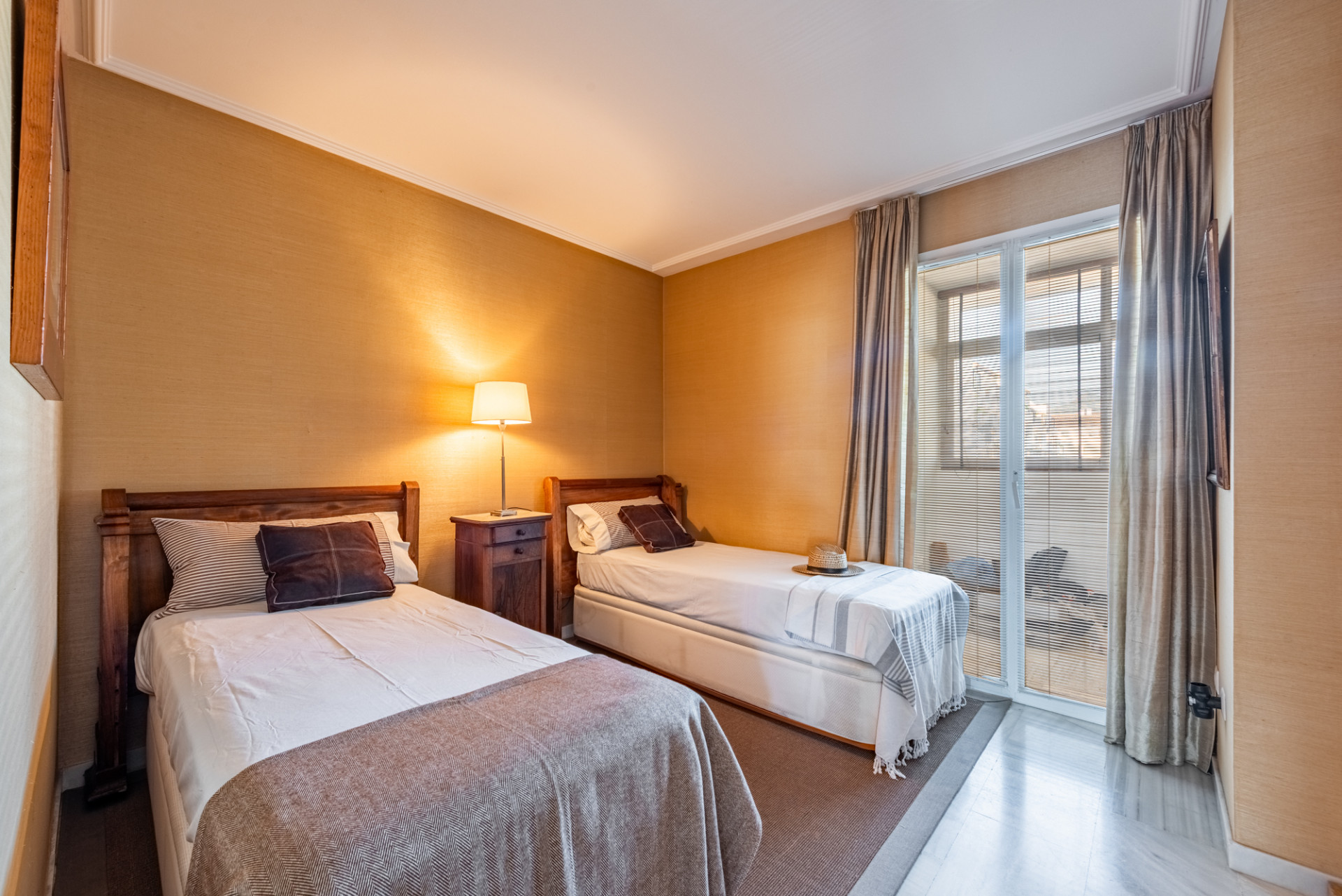 2 Bedroom Apartment in Estepona - Photo 11