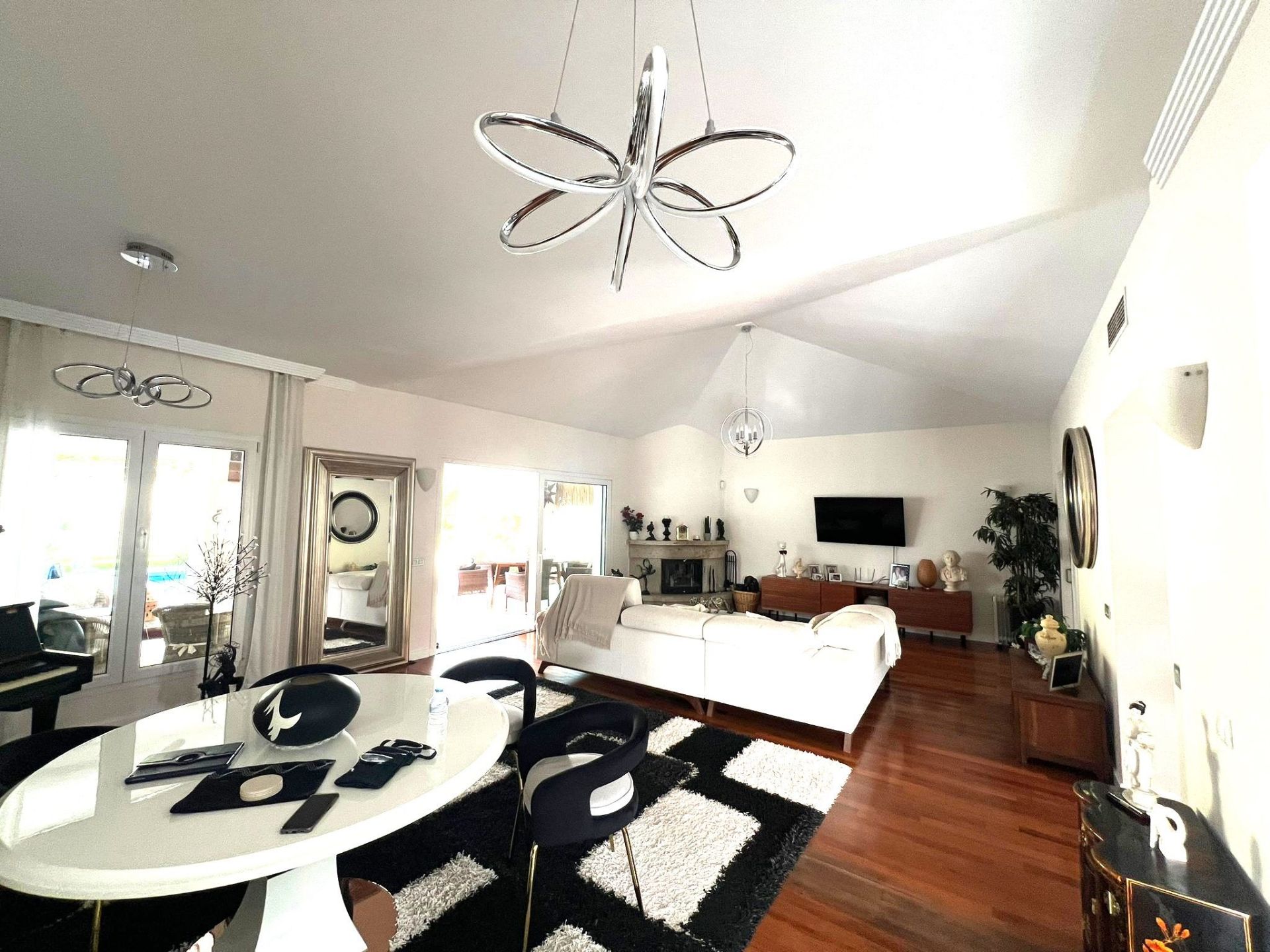 6 Bedroom Villa in Mijas - Photo 8