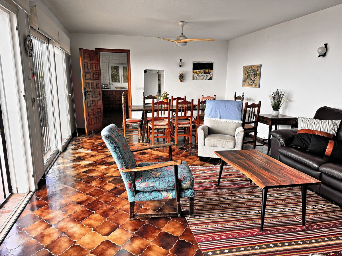 4 Bedroom Villa in Mijas - Photo 10