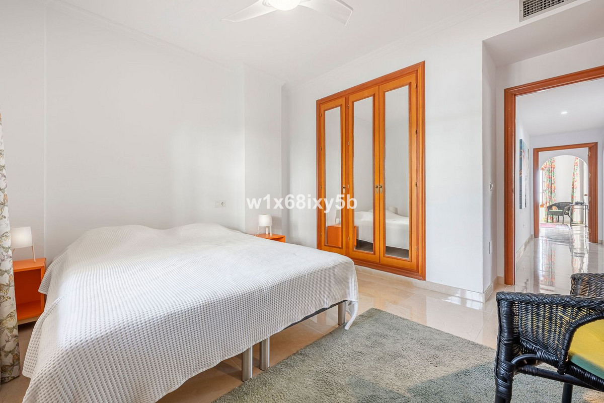 2 Bedroom Apartment in Manilva - Foto 20