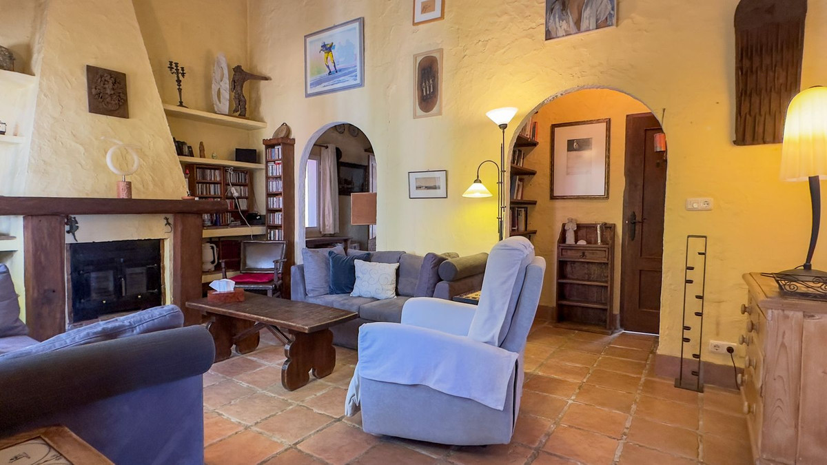 3 Bedroom Country house in Alhaurín el Grande - Photo 11