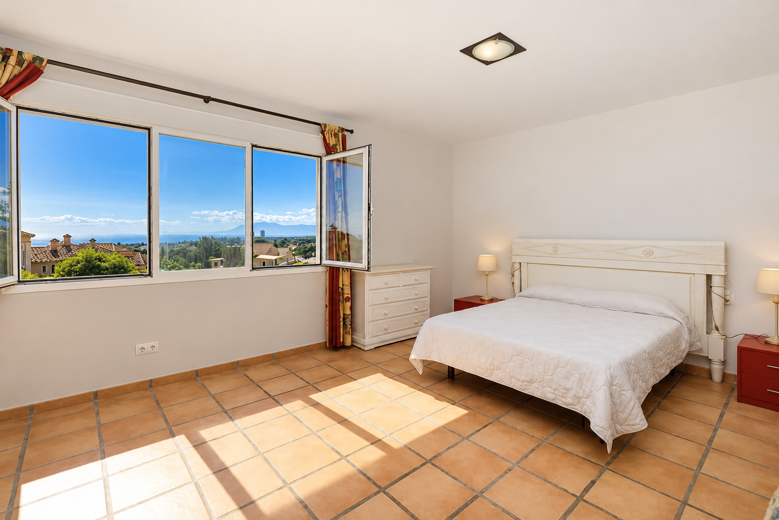 3 Bedroom Villa in Marbella - Photo 14