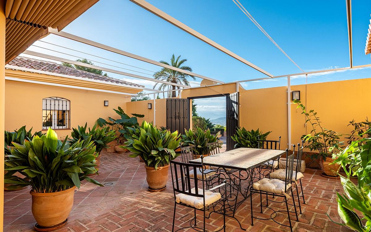 4 Bedroom Villa in Alhaurín de la Torre - Photo 3