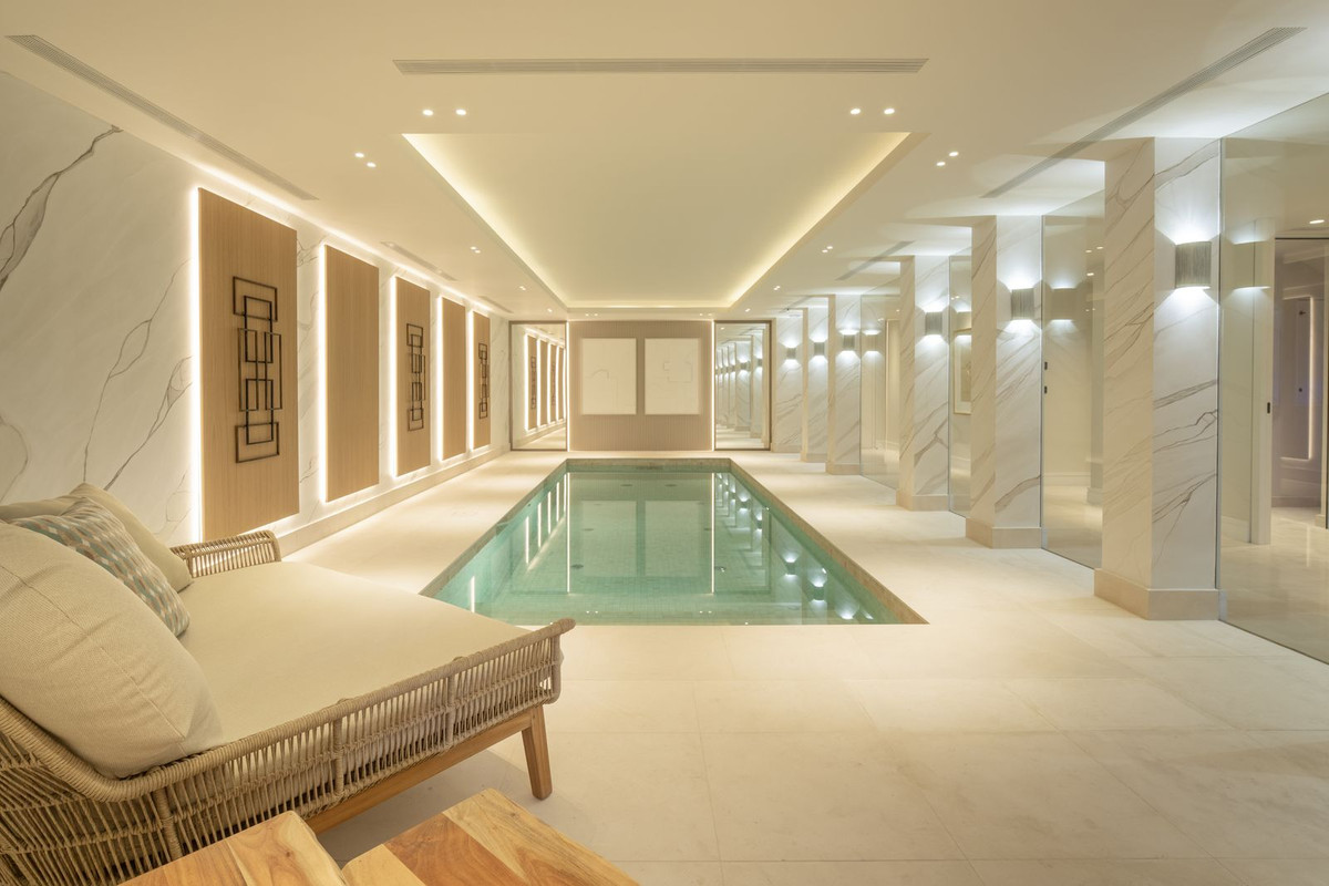 8 Bedroom Villa in Benahavís - Foto 16