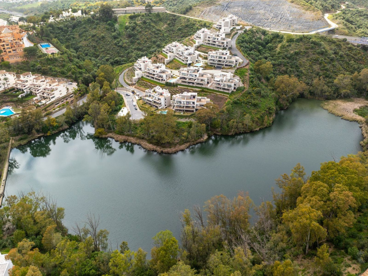 3 Bedroom Apartment in Marbella - Photo 24