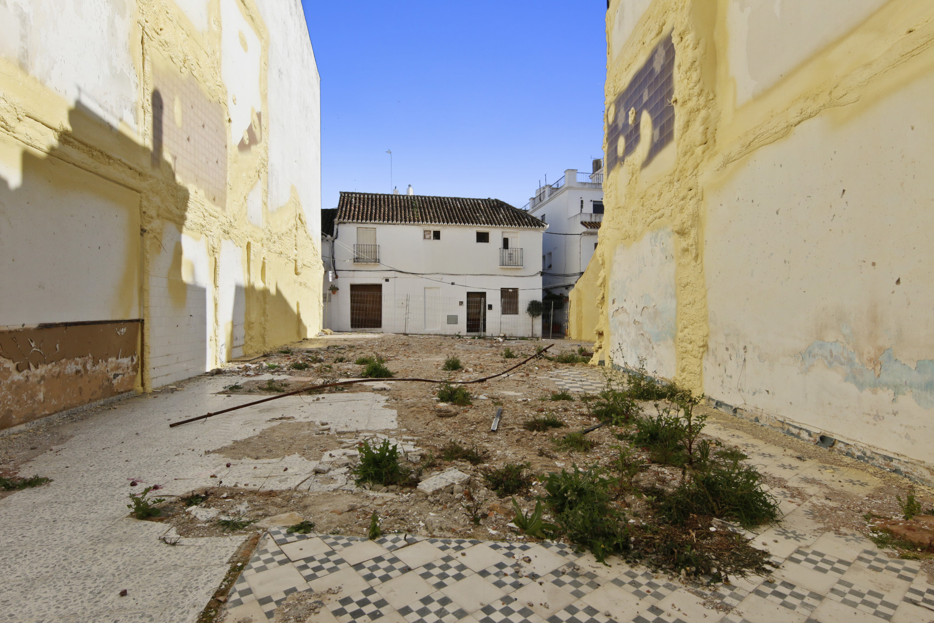 230 m² Plot in Estepona - Photo 4