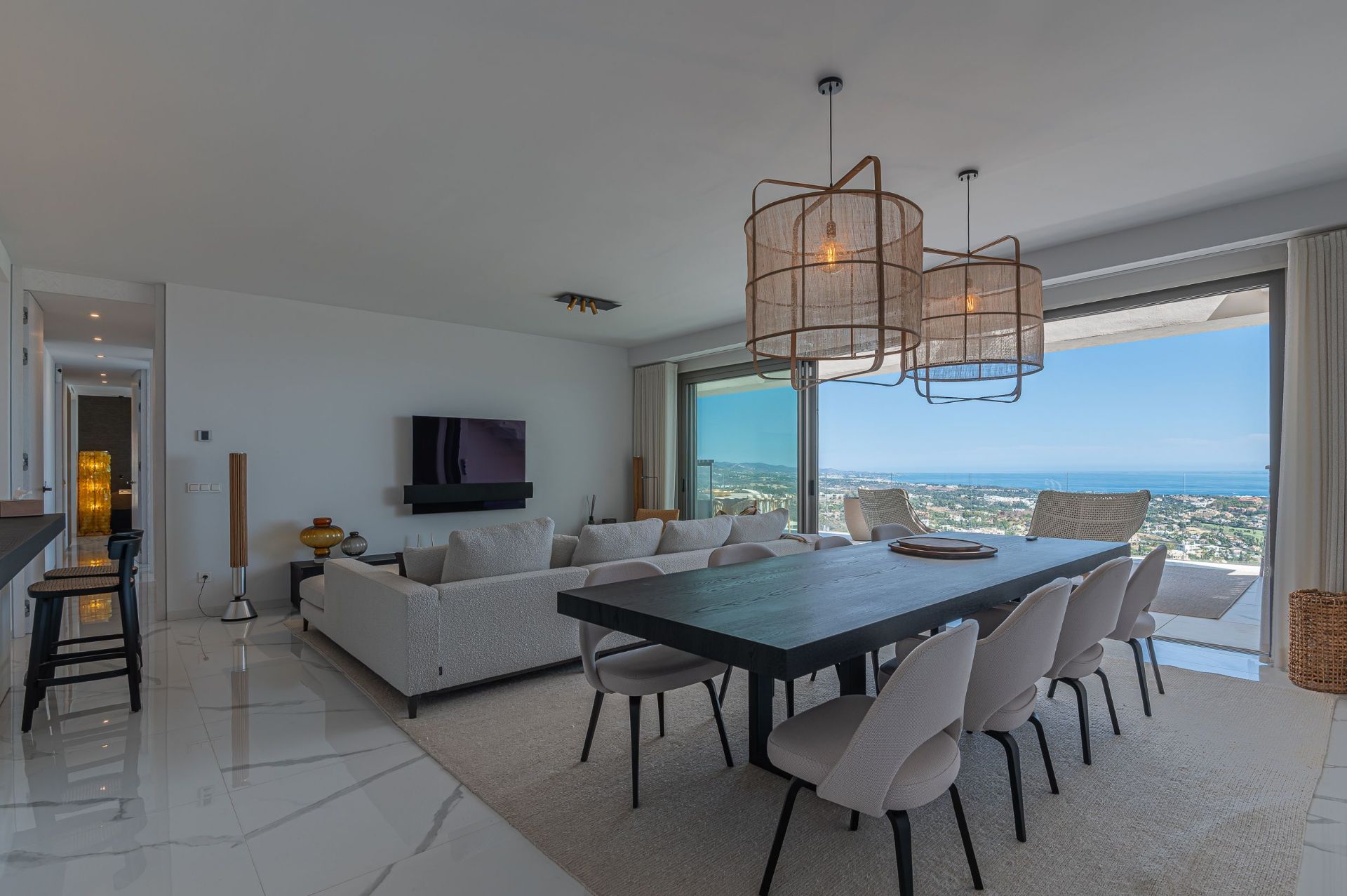 3 Bedroom Apartment in Benahavís - Photo 9