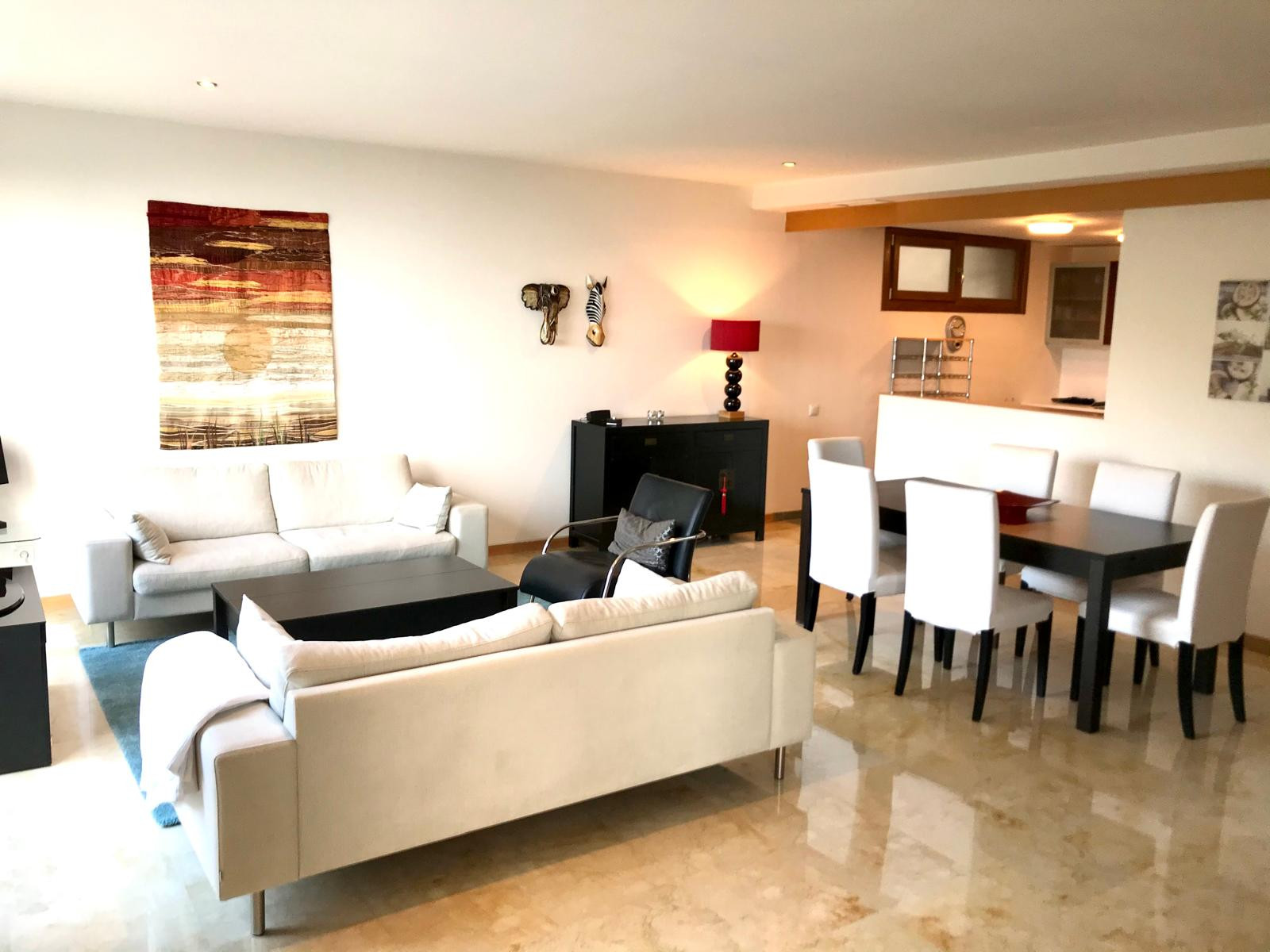 3 Bedroom Apartment in Marbella - Photo 6