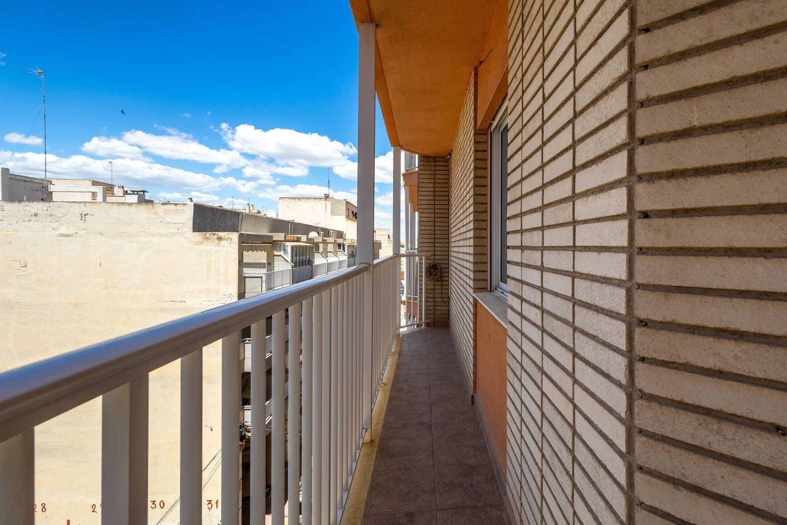 Apartamento com 3 quartos com vista mar em Alicante, Espanha – Foto 19