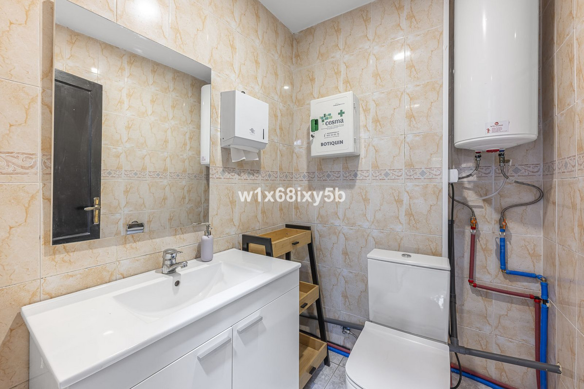 Local commercial à Malaga, Espagne – Photo 12
