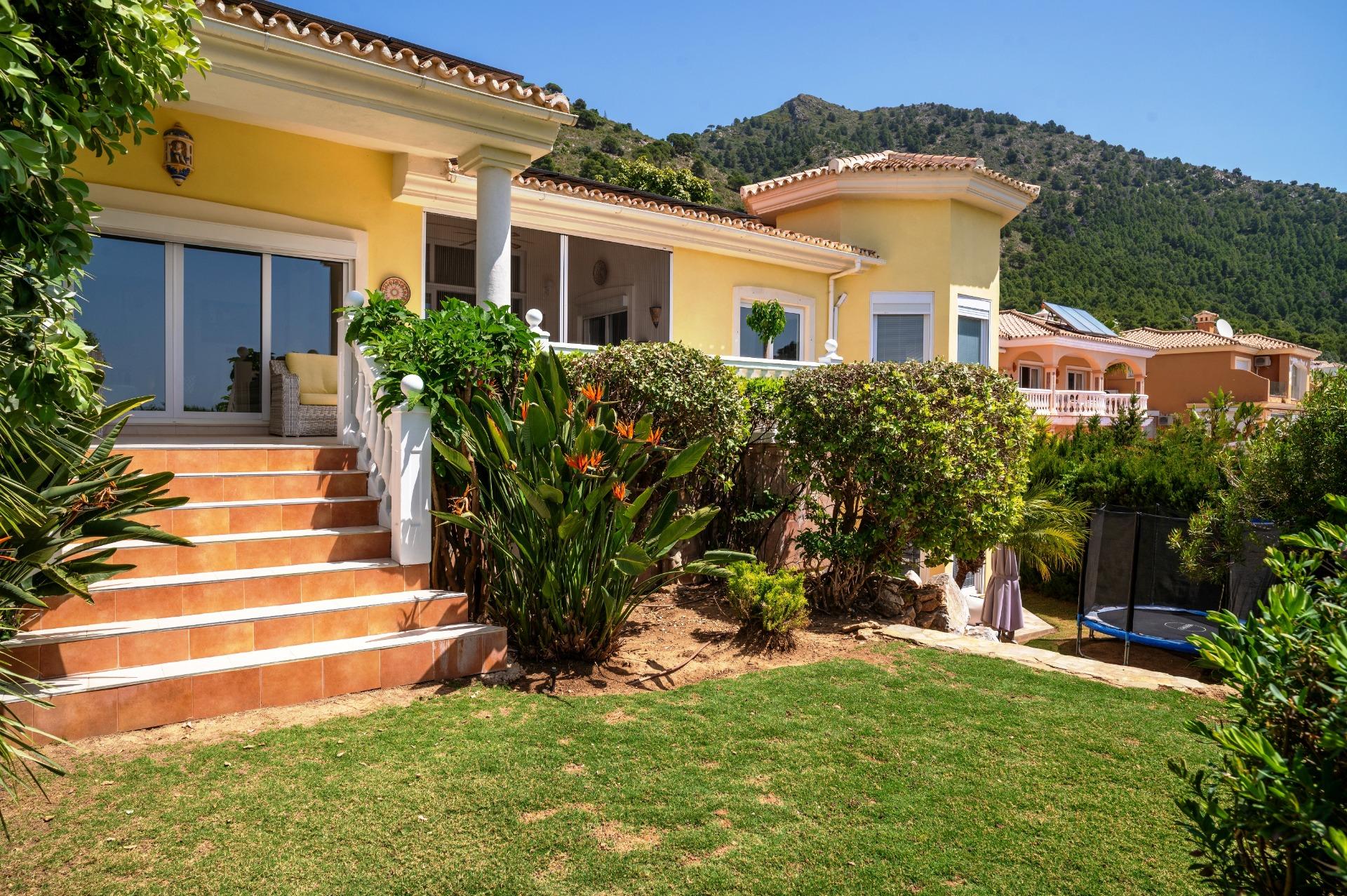 6 Bedroom Villa in Mijas - Photo 4