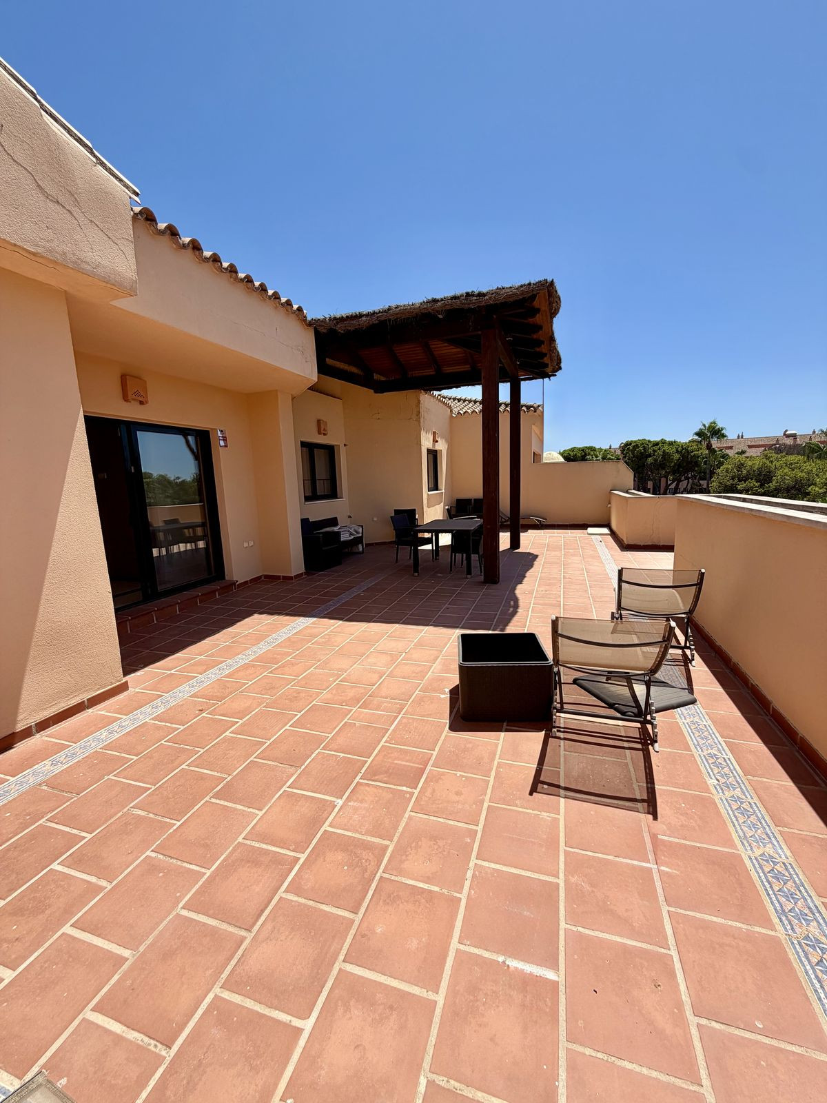 2 Bedroom Apartment in Marbella - Photo 19