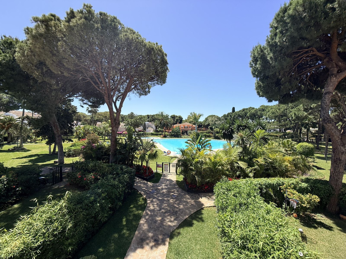 3 Bedroom Apartment in Estepona - Foto 11