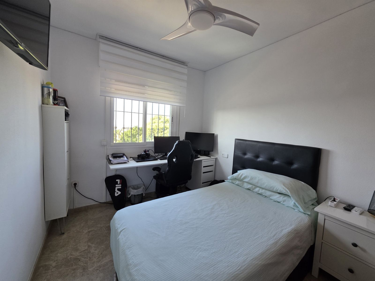 4 Bedroom Townhouse in Marbella - Photo 14