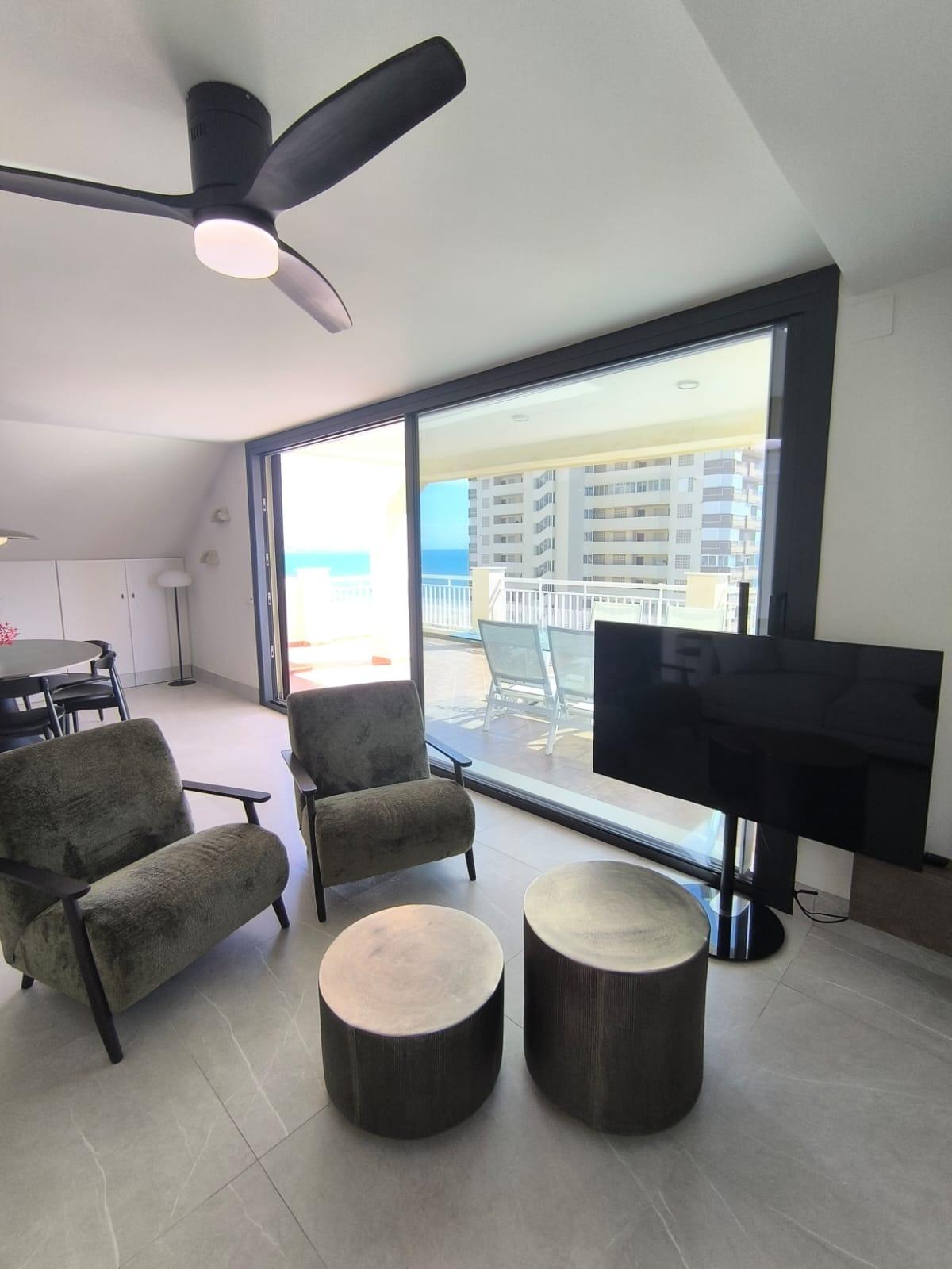 4 Bedroom Penthouse in Fuengirola - Photo 13