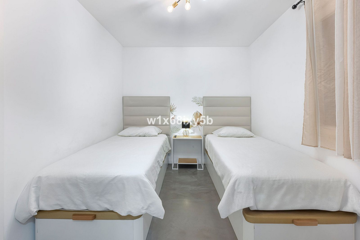 2 Bedroom Apartment in Marbella - Foto 12