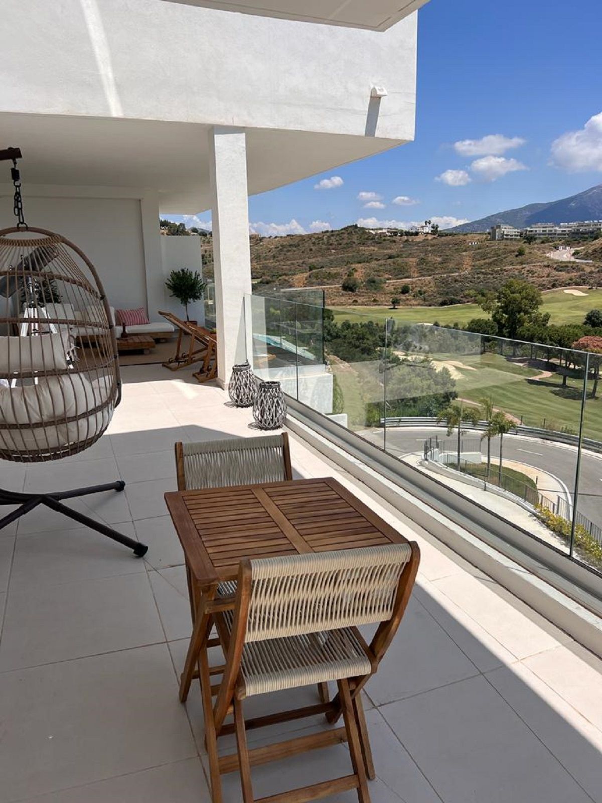 2 Bedroom Apartment in Mijas - Photo 18