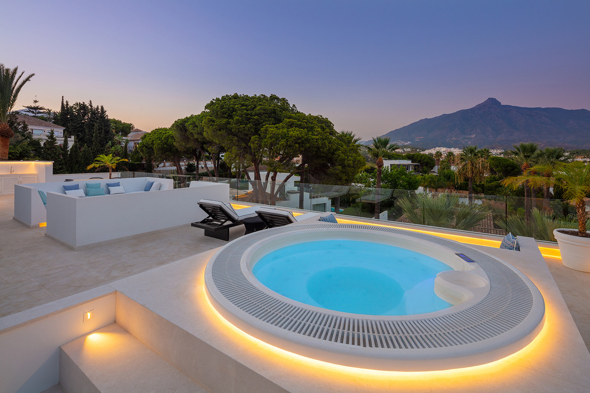 5 Bedroom Villa in Marbella - Foto 26