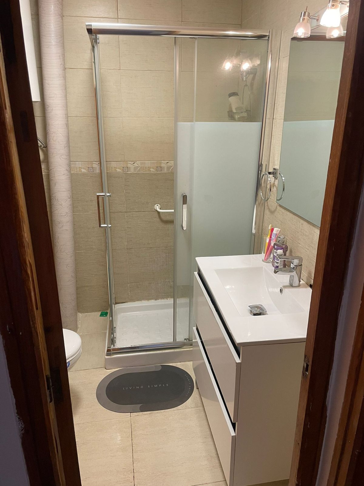 2 Bedroom Apartment in Marbella - Photo 6