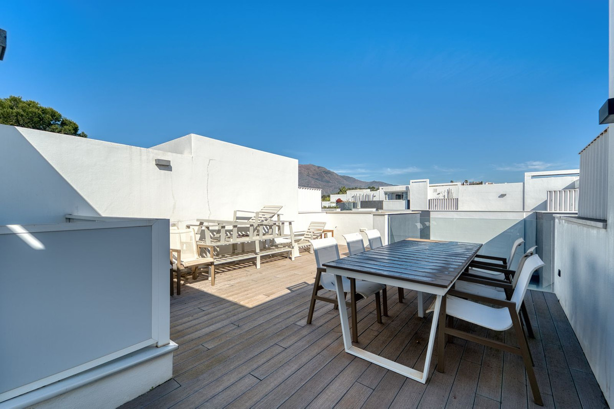 3 Bedroom Townhouse in Estepona - Foto 17