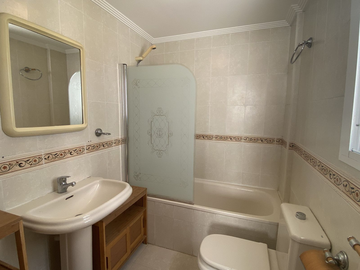 3 Bedroom Apartment in Benahavís - Foto 27