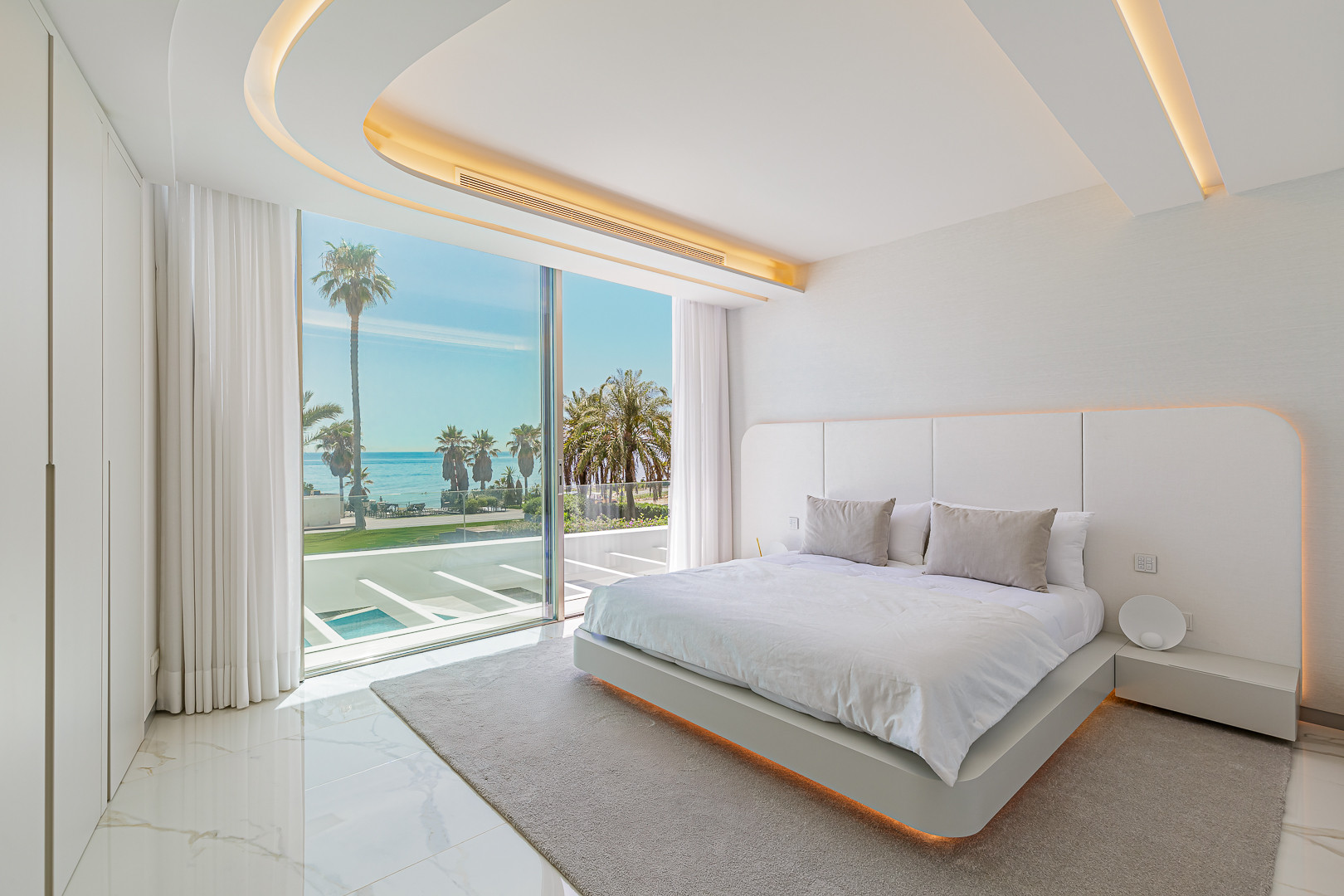 6 Bedroom Villa in Marbella - Photo 21