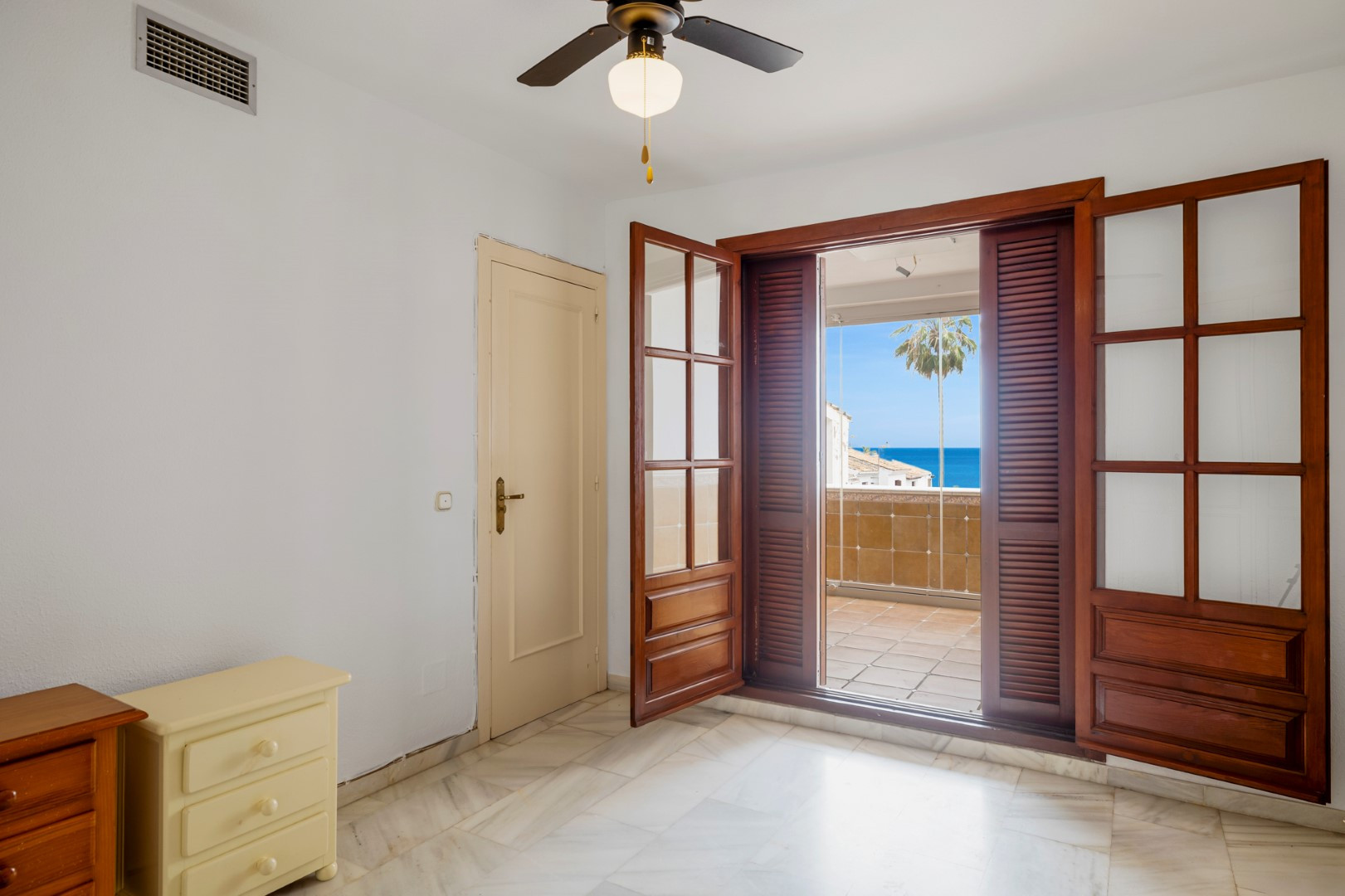 2 Bedroom Townhouse in Estepona - Photo 8