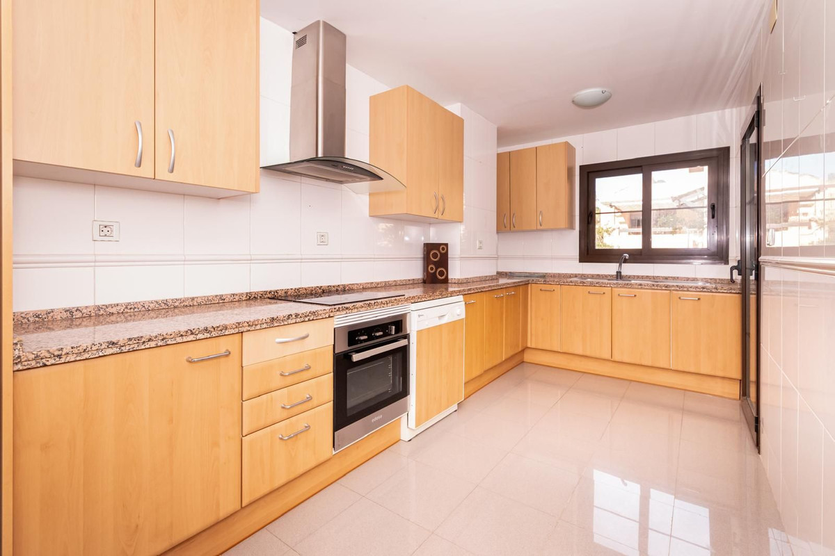 Apartamento com 4 quartos com piscina em Málaga, Espanha – Foto 7
