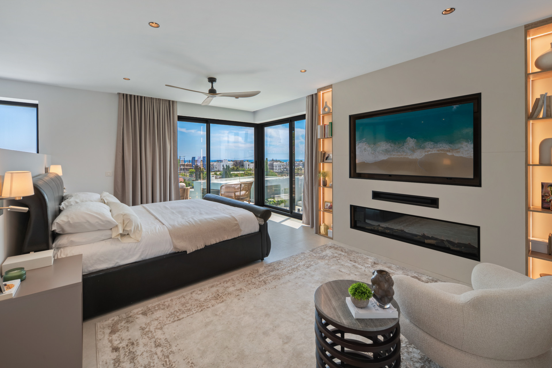 6 Bedroom Villa in Estepona - Photo 21