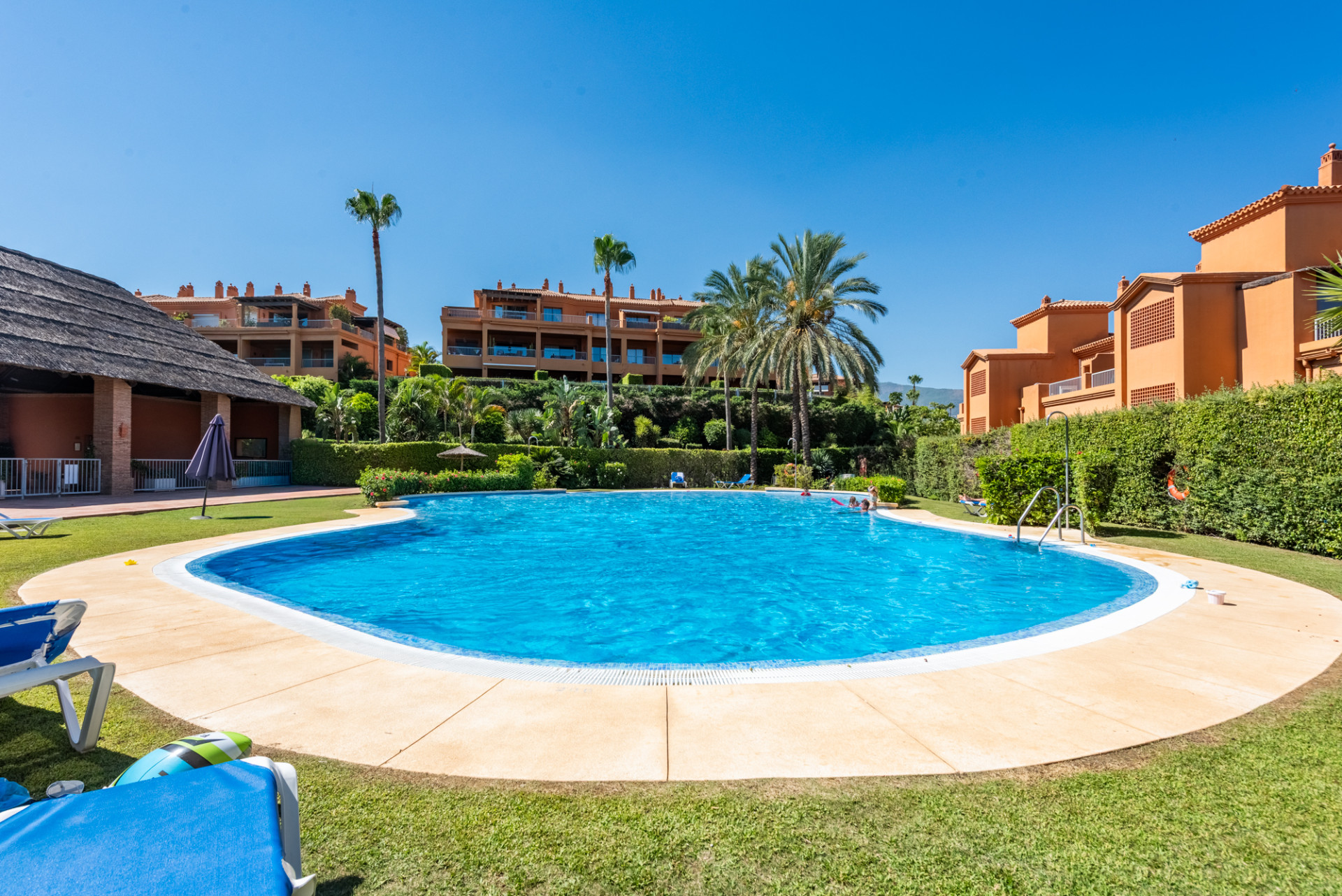 3 Bedroom Penthouse in Estepona - Photo 31