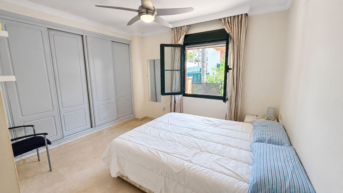 3 Bedroom Apartment in Estepona - Foto 3