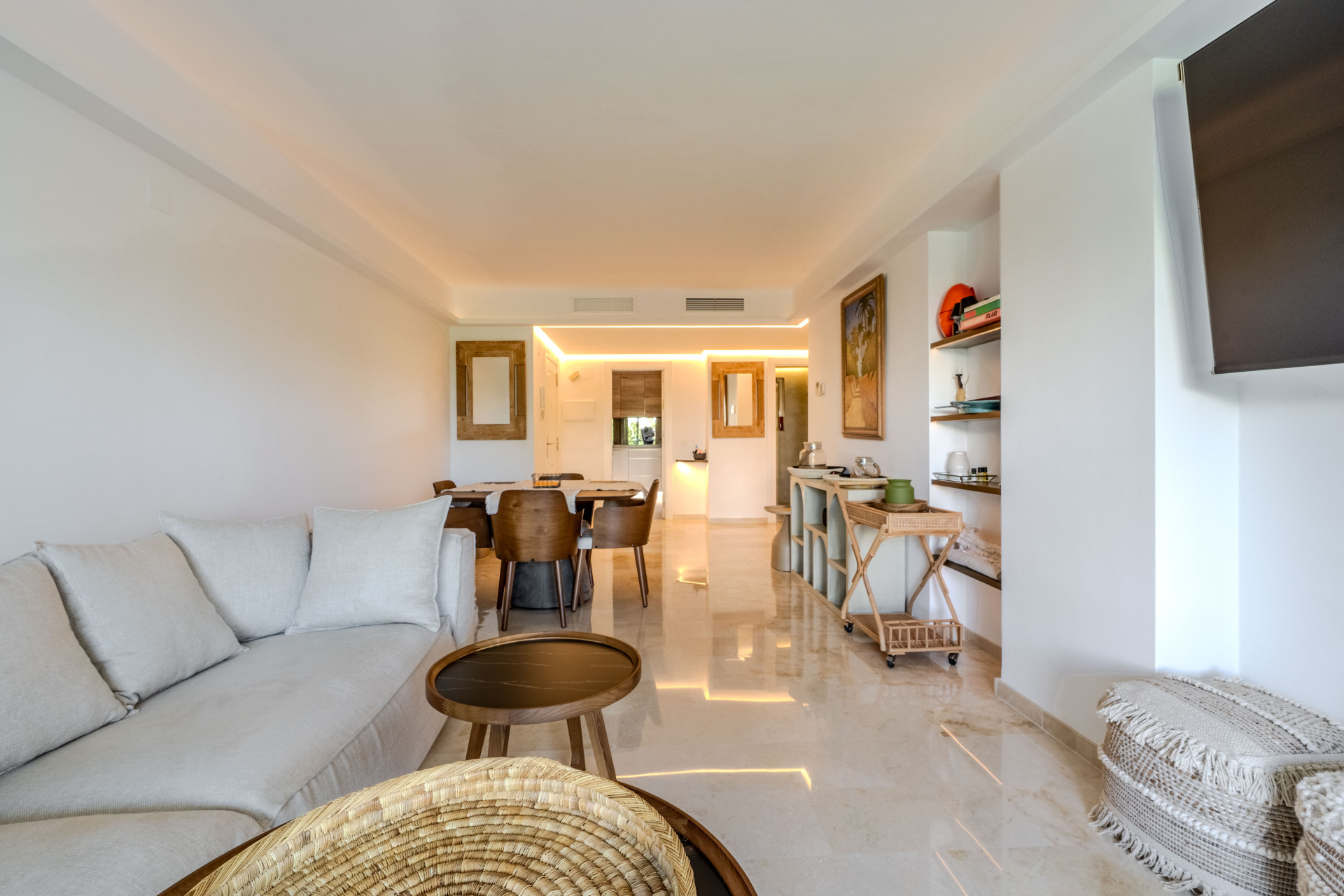 2 Bedroom Apartment in Marbella - Photo 14