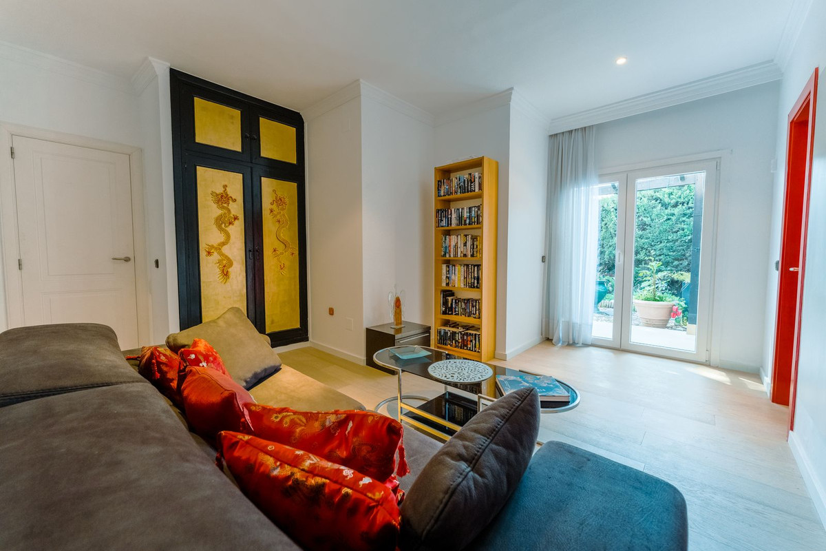4 Bedroom Villa in Benahavís - Foto 46