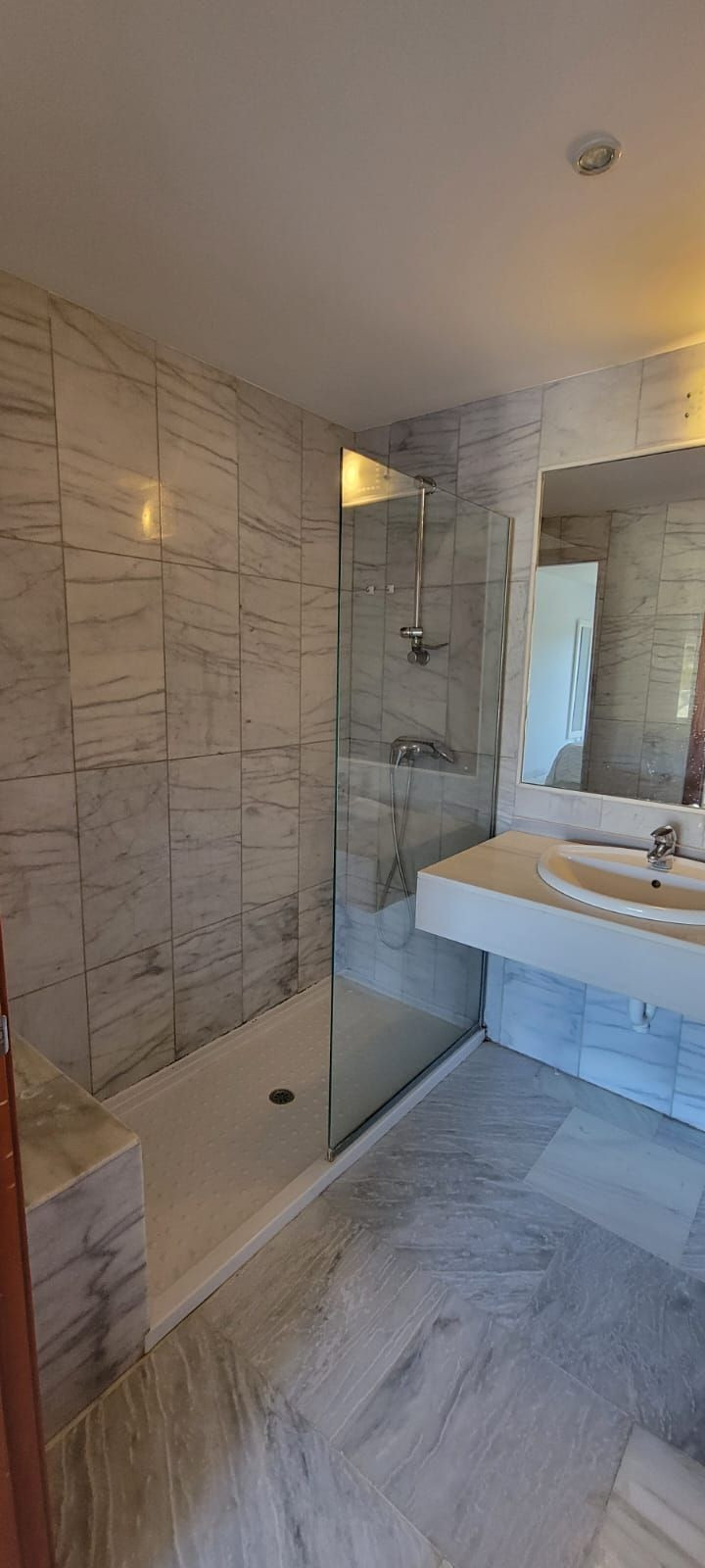 2 Bedroom Penthouse in Benahavís - Photo 36