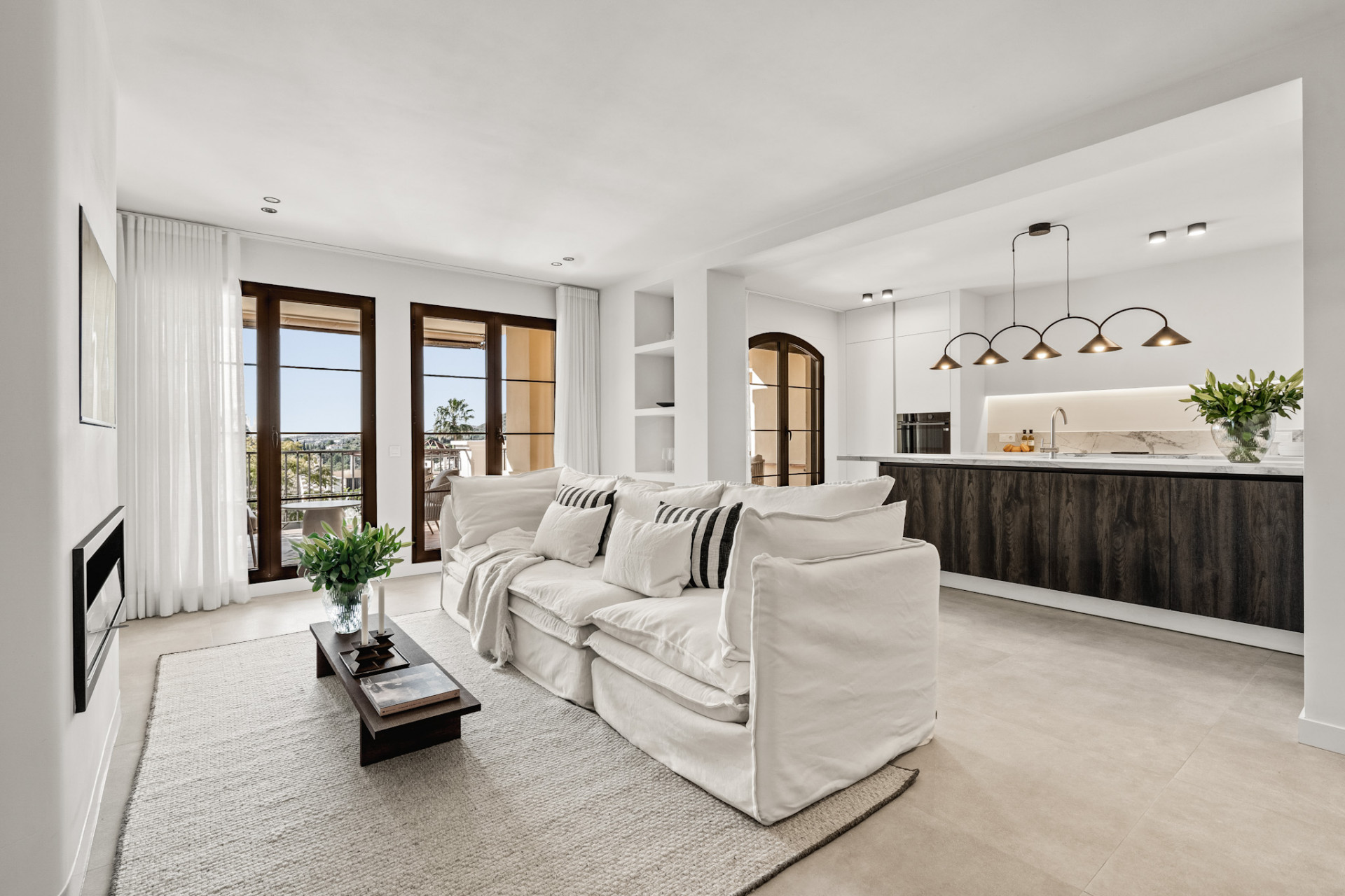 2 Bedroom Apartment in Estepona