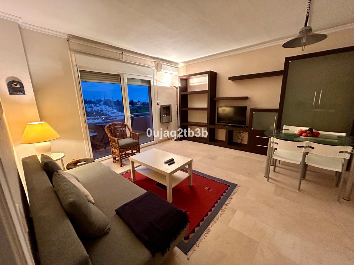 1 Bedroom Apartment in Estepona - Foto 12