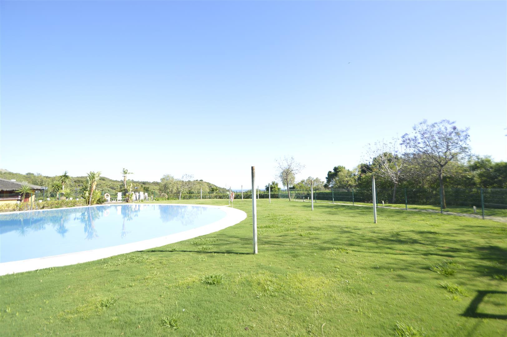 1 Bedroom Apartment in Estepona - Photo 33
