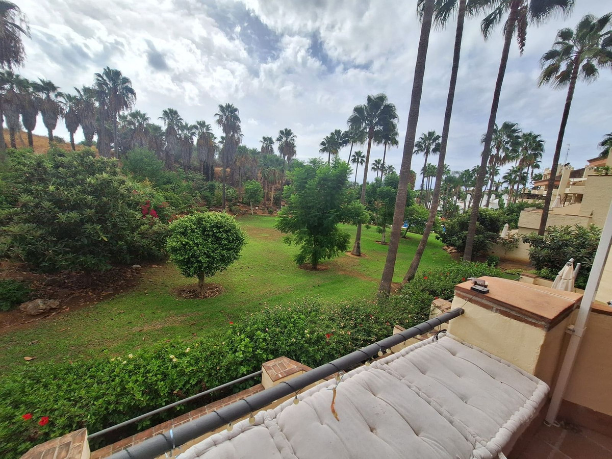 3 Bedroom Apartment in Marbella - Photo 13