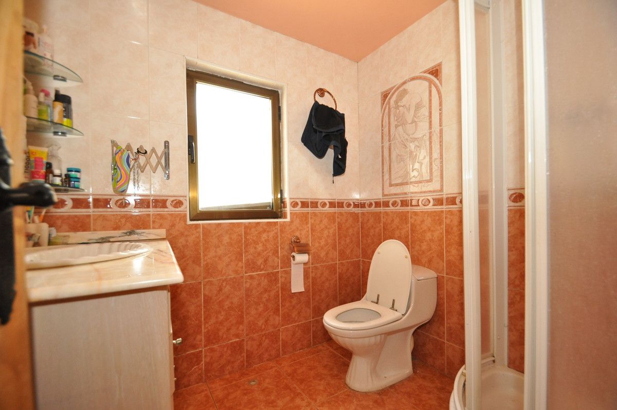 Chalet de 5 dormitorios en Murcia – Foto 10