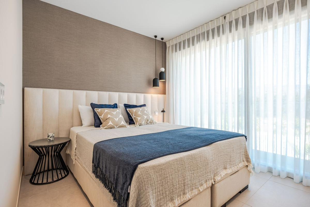 3 Bedroom Apartment in Estepona - Photo 38